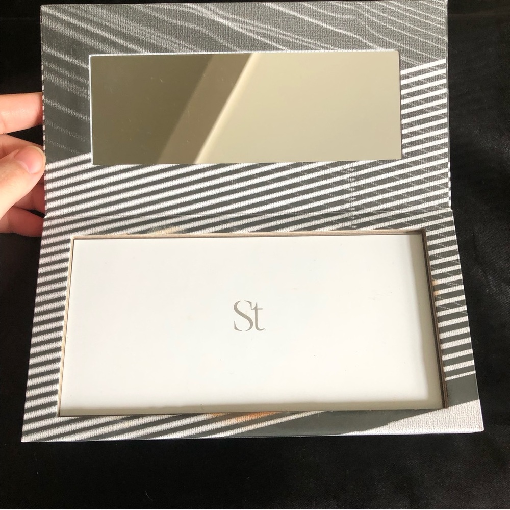 Seint Palette 27 (3 layers)
